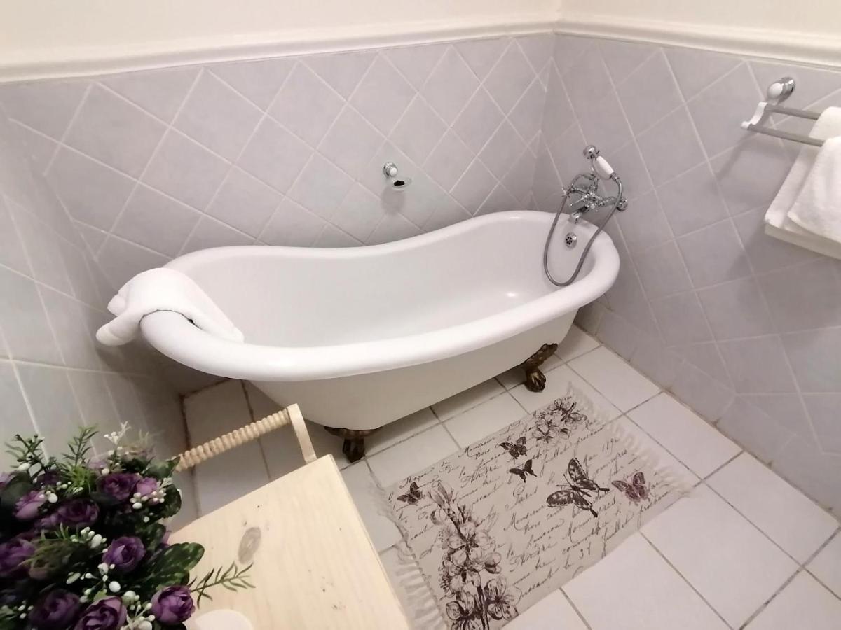Casa Romana B&B Ladybrand エクステリア 写真
